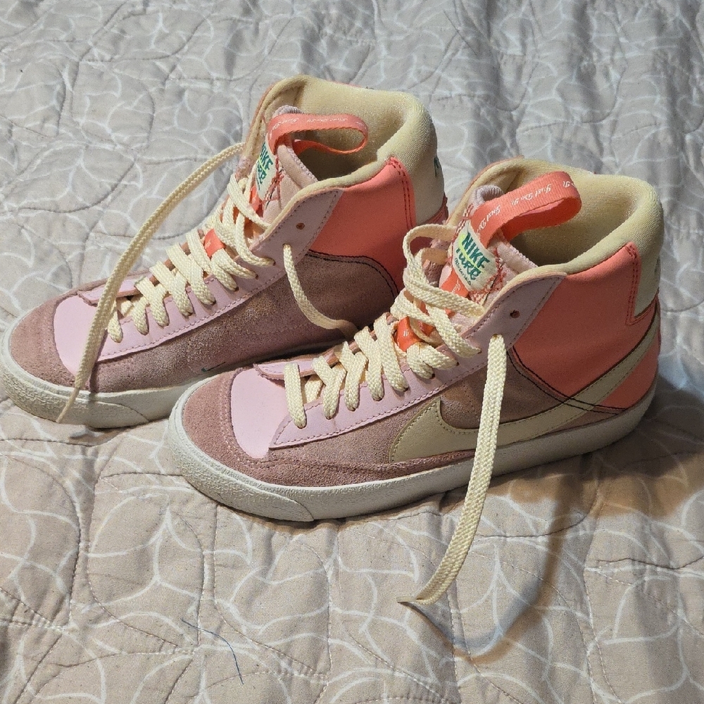 Nike Women's Pink and Tan High-Top Sneakers